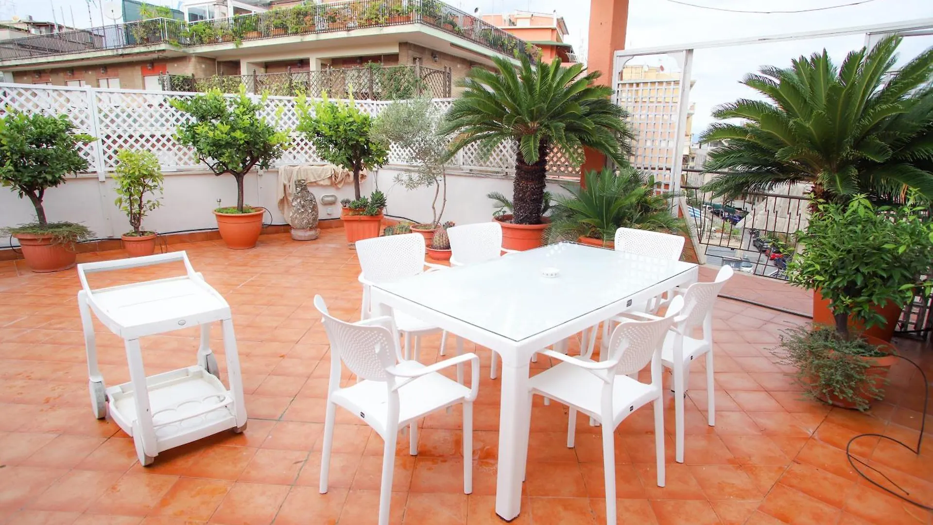 Oasi Urbana - The Vatican Roof Garden Rome