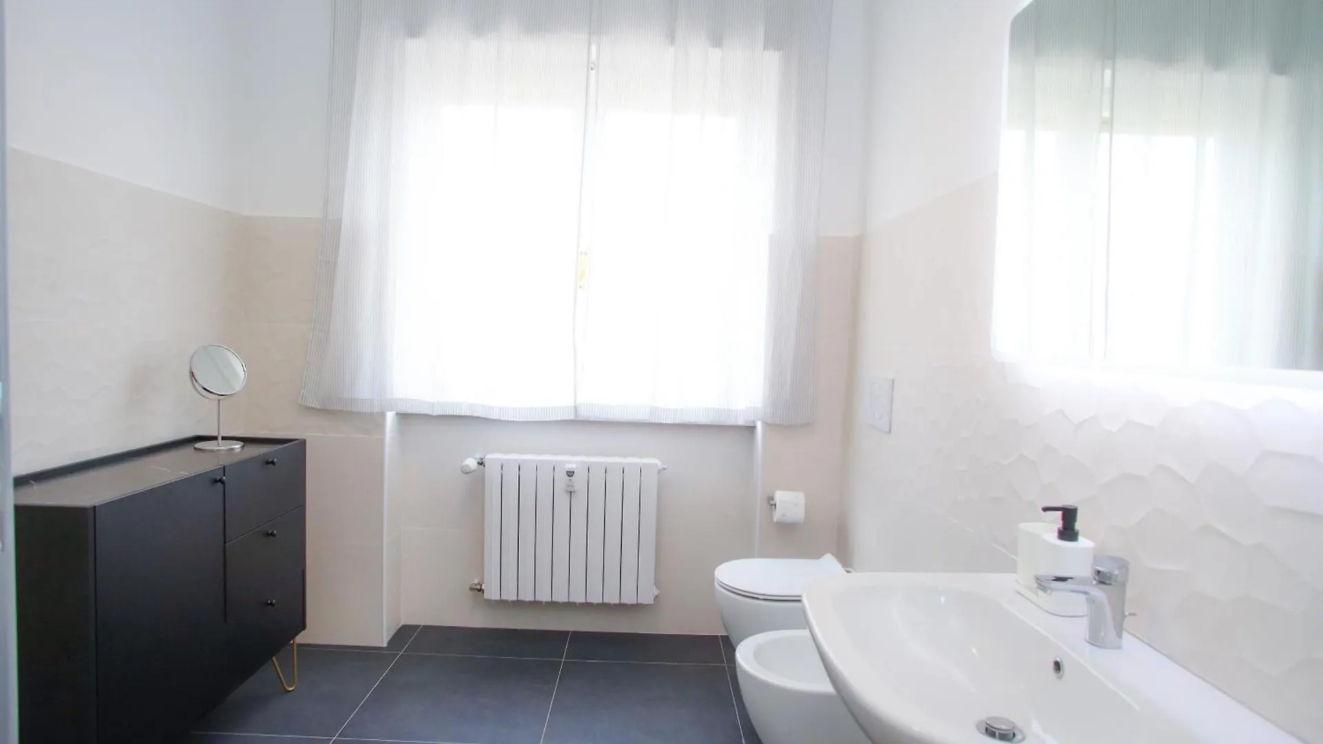Oasi Urbana - The Vatican Roof Garden Rome Apartment