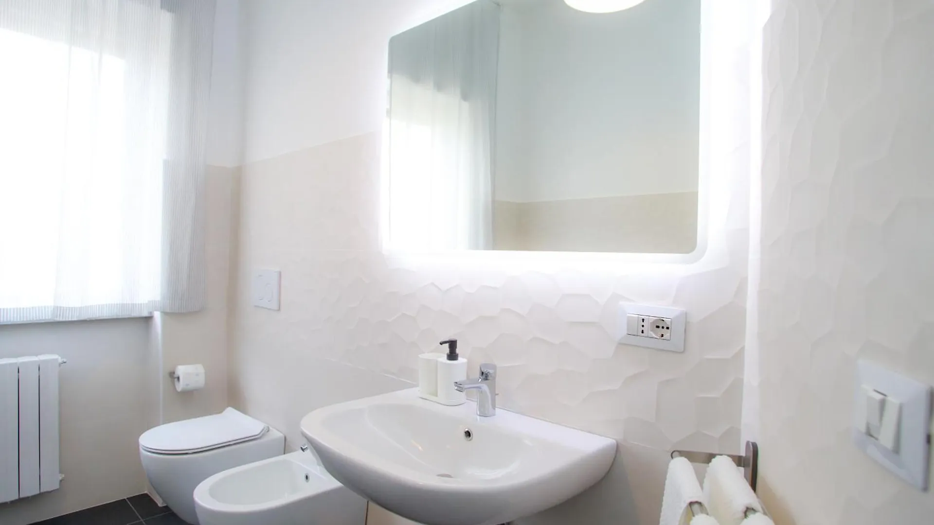 Apartment Oasi Urbana - The Vatican Roof Garden Rome Italy